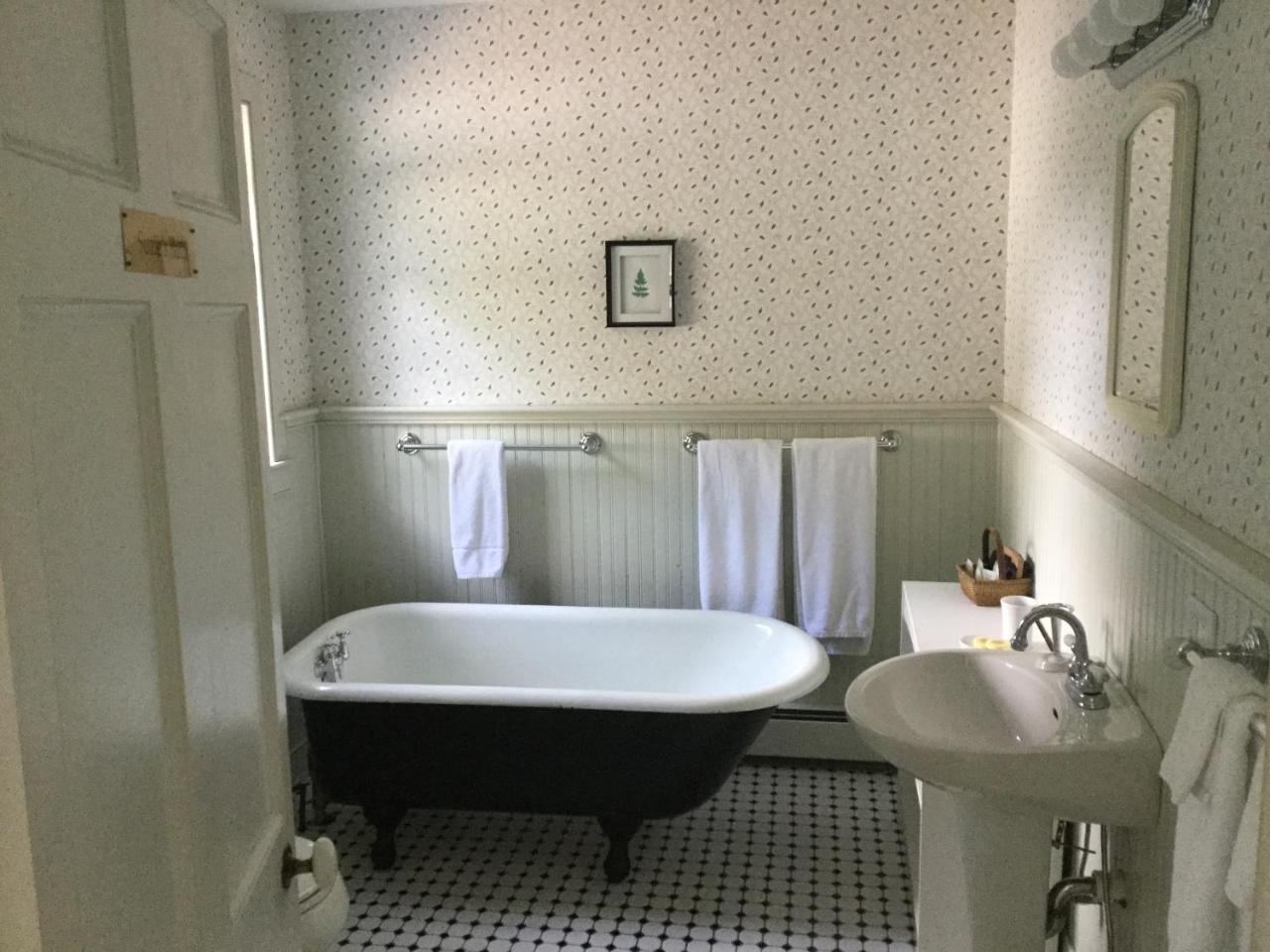 Eddington House Inn North Bennington 外观 照片